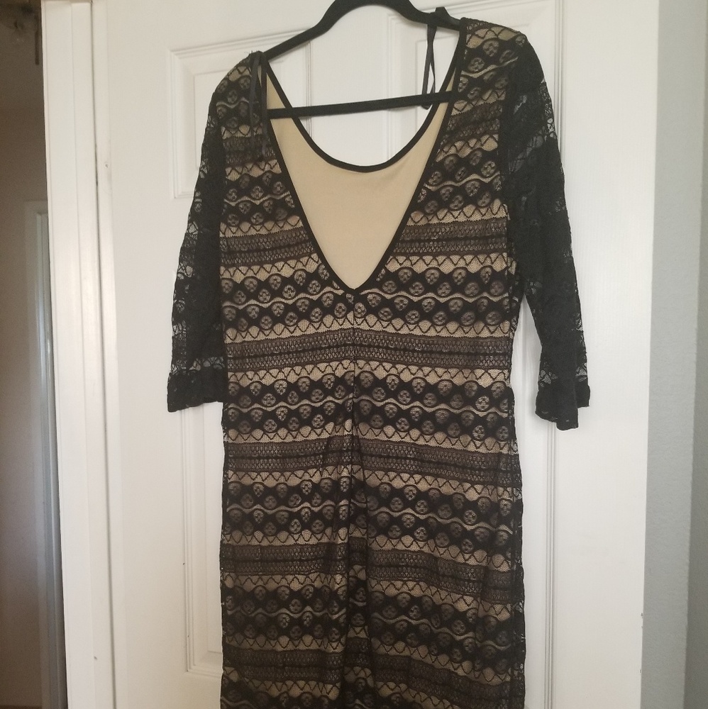 Dress - Picture 3 of 3